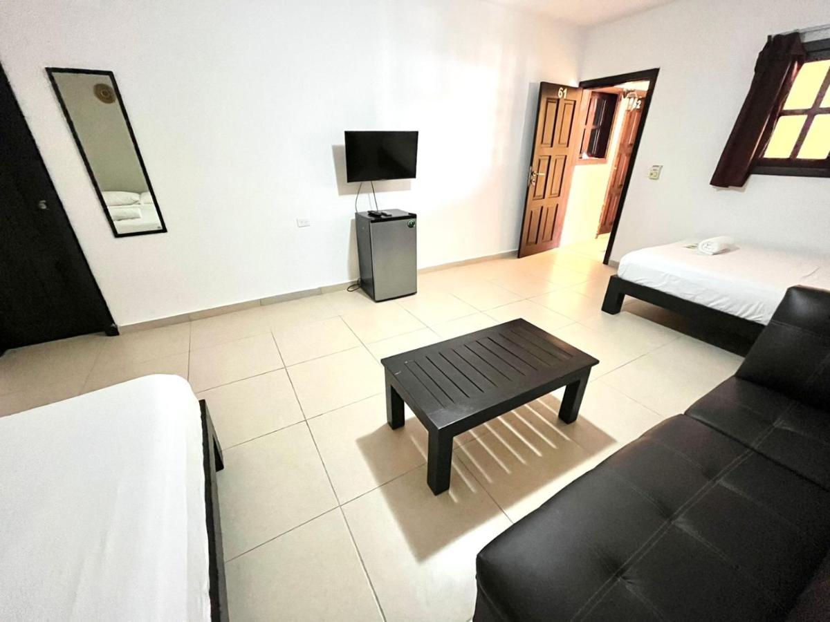 We Playa Hotel Playa del Carmen Exterior photo