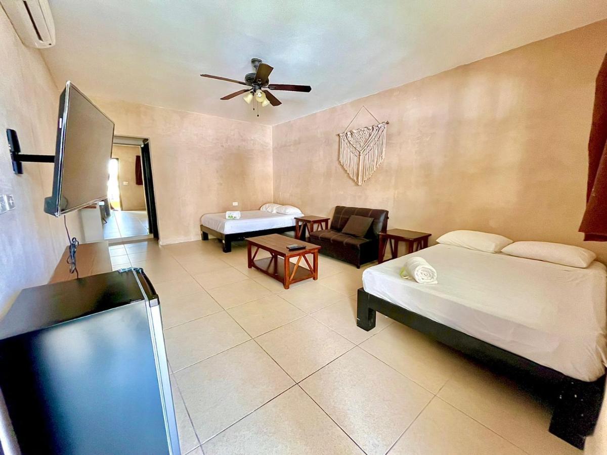 We Playa Hotel Playa del Carmen Exterior photo