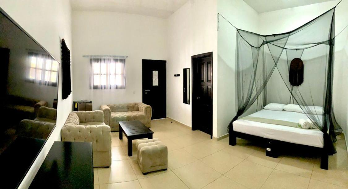 We Playa Hotel Playa del Carmen Exterior photo