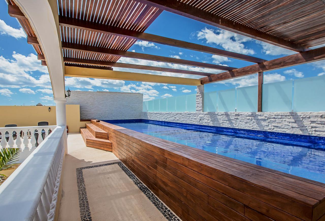 We Playa Hotel Playa del Carmen Exterior photo