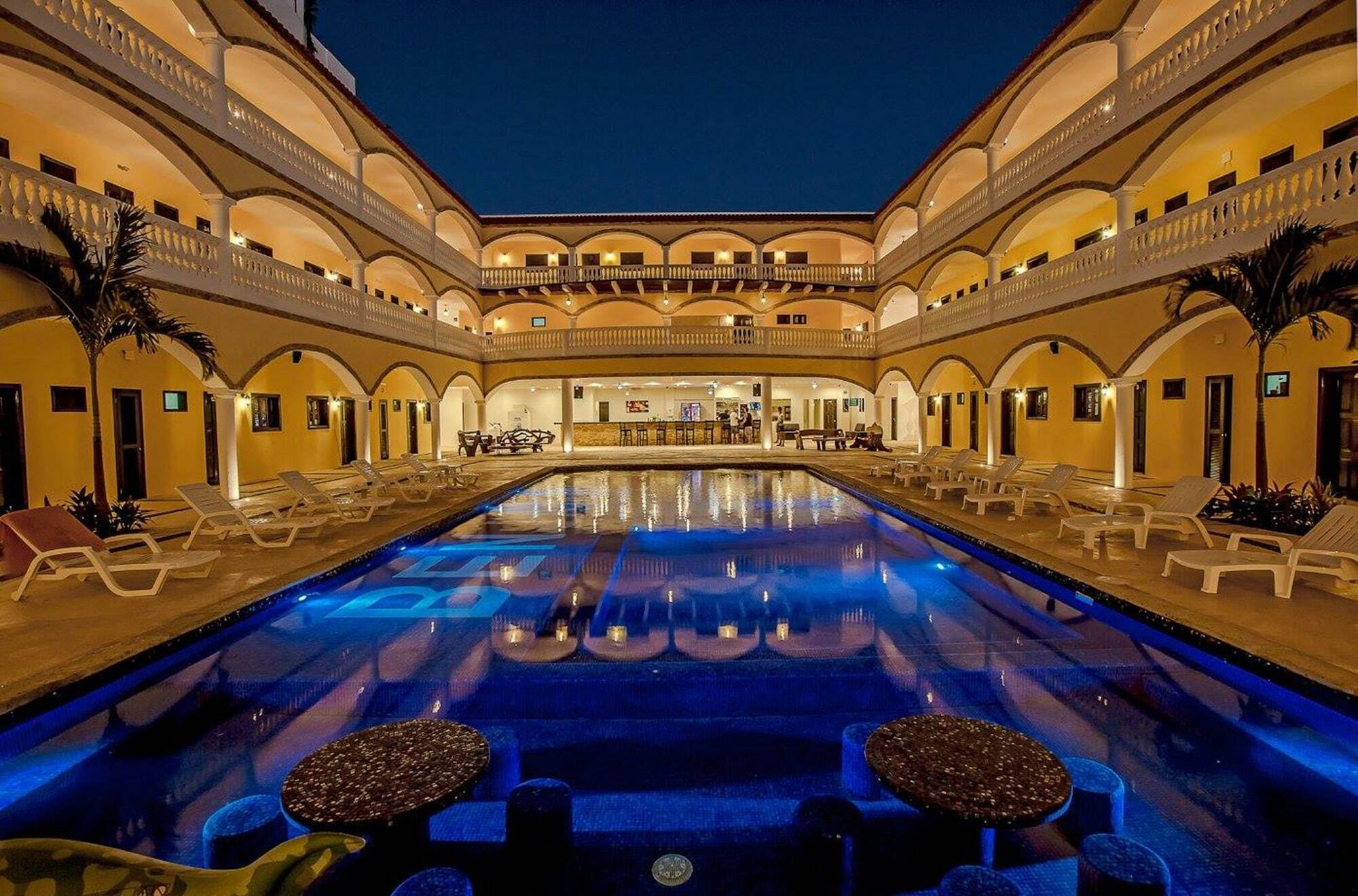 We Playa Hotel Playa del Carmen Exterior photo